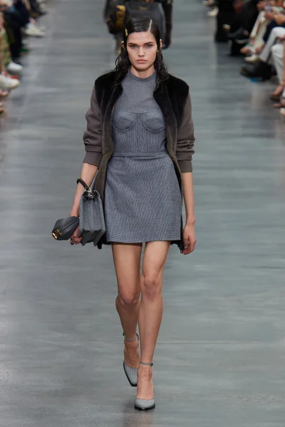 Look 40